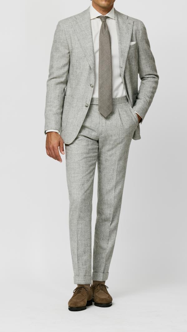 Custom made suit 6022